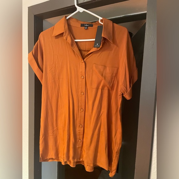 2 button up lulu tops . Soft and lightweight. 1 brand new - Picture 3 of 7